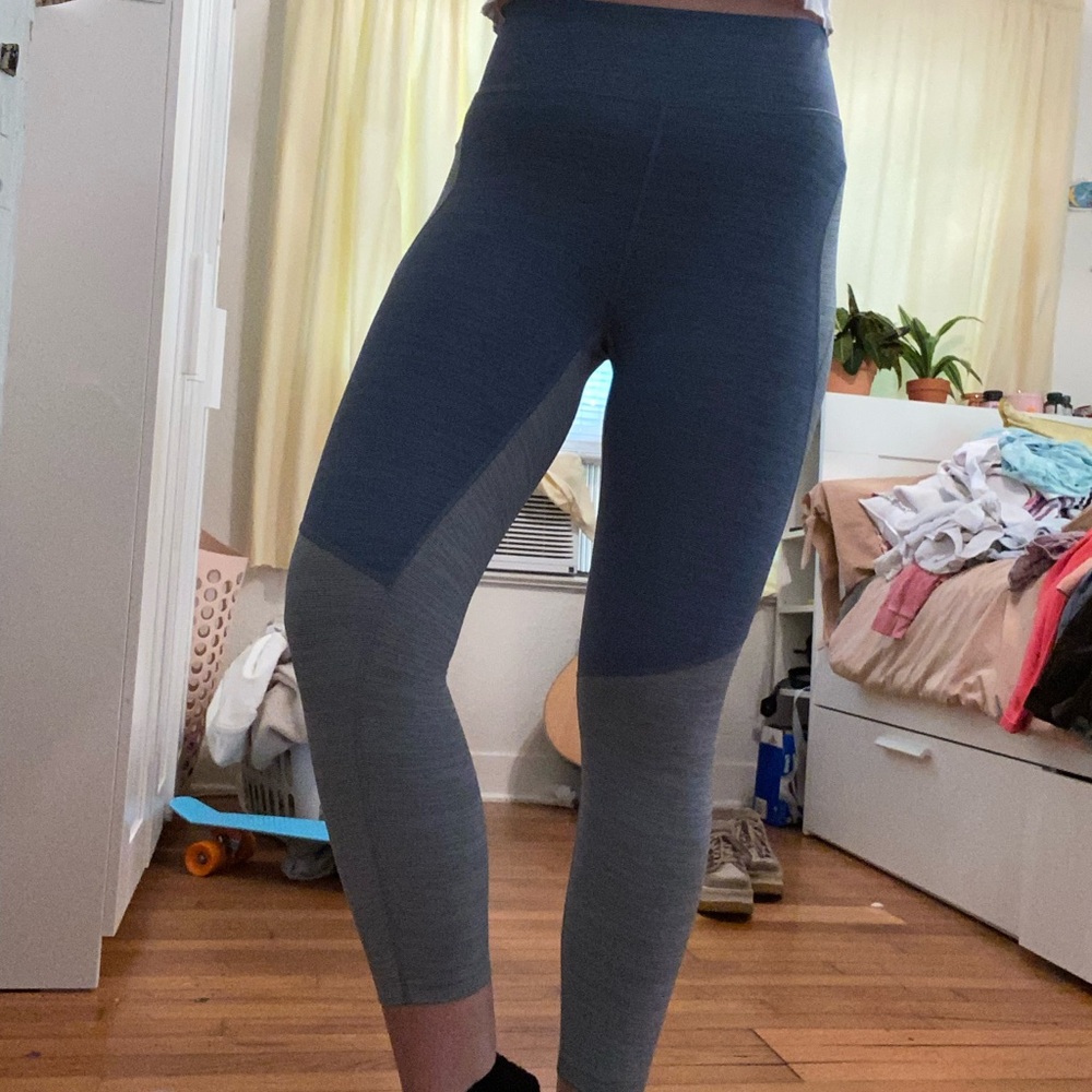 Outdoor Voices Tech Sweat 7/8 Two Tone leggings.